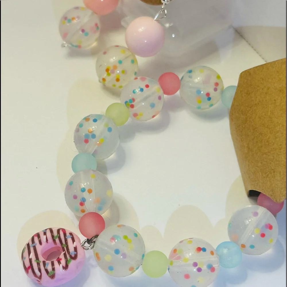 Handmade donut bracelet and earring set - Picture 2 of 2